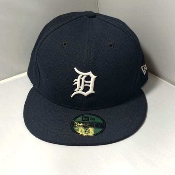 NEW ERA 59FIFTY AUTHENTIC COLLECTION DETROIT TIGERS ON-FIELD HOME HAT - NAVY 70654425